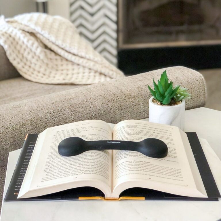 Useful Book Accessories & Gadgets for Reading Reader Haven